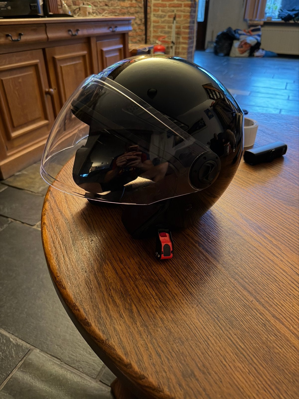 Shiro Helmet, Ophalen, Zo goed als nieuw