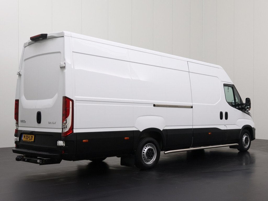 Iveco Daily 35S16 Hi-Matic Automaat L3H2 | 3500Kg Trekhaak |, Auto's, Bestelauto's, Automaat, Gebruikt, Iveco, Wit