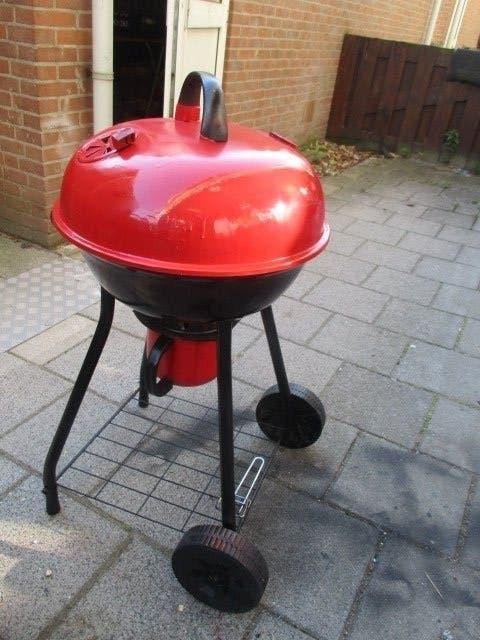 2h grote barbecue hout voor buiten, Tuin en Terras, Ophalen, Zo goed als nieuw
