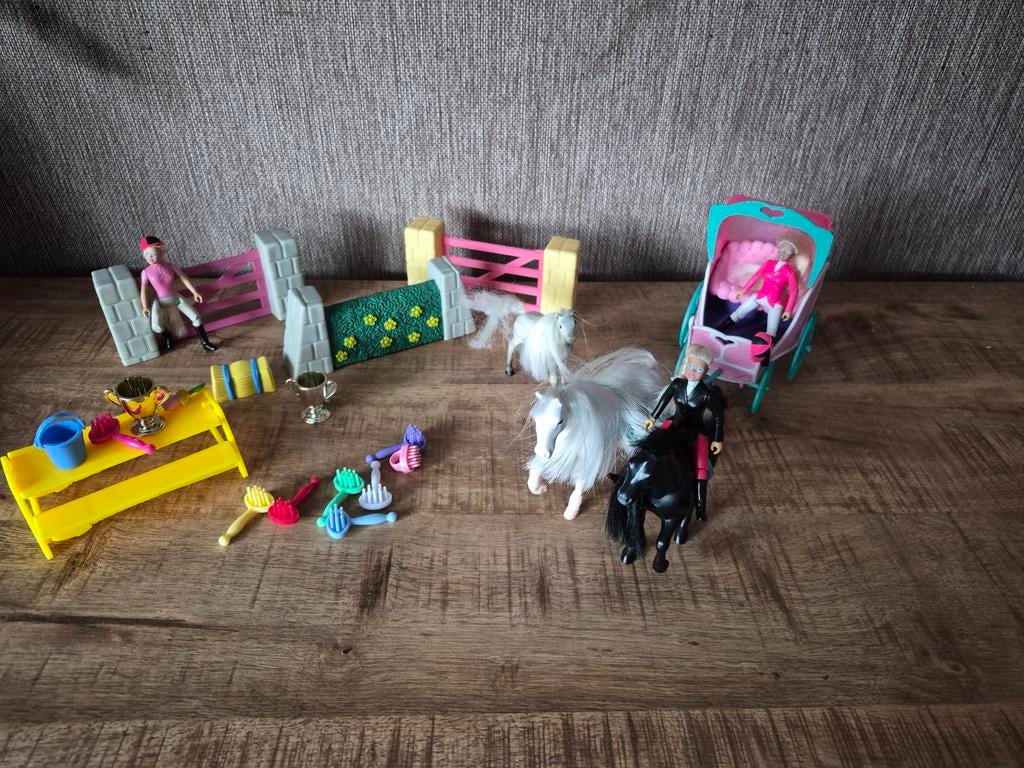 Paarden speelsetjeVaste prijs€10euro, Verzenden, Zo goed als nieuw