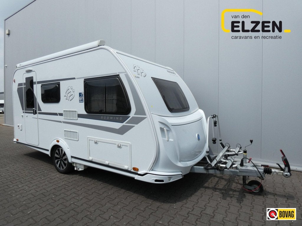Knaus Sudwind 60 Years 420 QD Mover, luifel, fietsendr., Caravans en Kamperen, Caravans, Bedrijf, Treinzit, Tot en met 3, 4 tot 5 meter