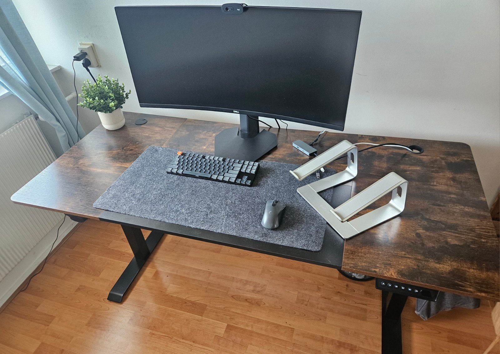 SONGMICS Electric height adjustable desk 160x70cm, Ophalen, Zo goed als nieuw