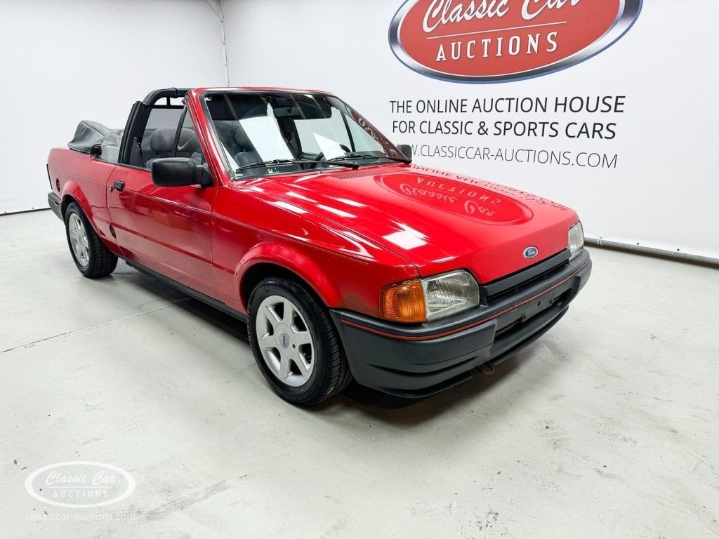 Ford ESCORT   - ONLINE AUCTION, Auto's, Bedrijf, Handgeschakeld, Ford, Rood