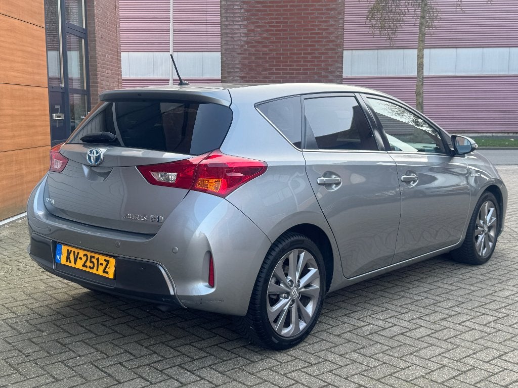 Toyota Auris 1.8 Hybrid 73KW 5D 2014 Grijs, Auto's, Toyota, Euro 5, 136 pk, Zwart, Leder en Stof