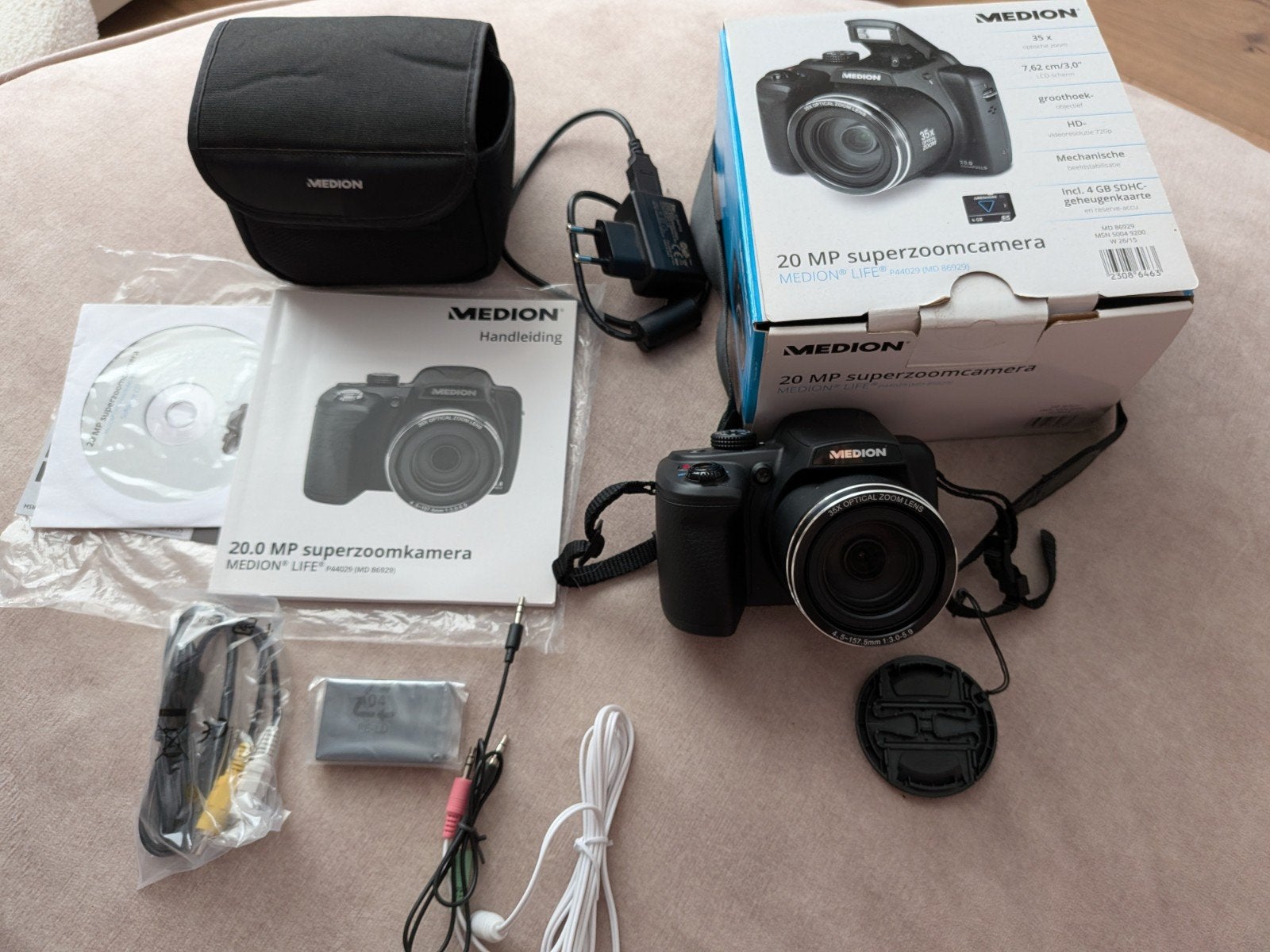 Medion Life P44029 (MD 86929) Superzoomcamera (ZGAN), Ophalen, Zo goed als nieuw, Overige Merken, 8 keer of meer