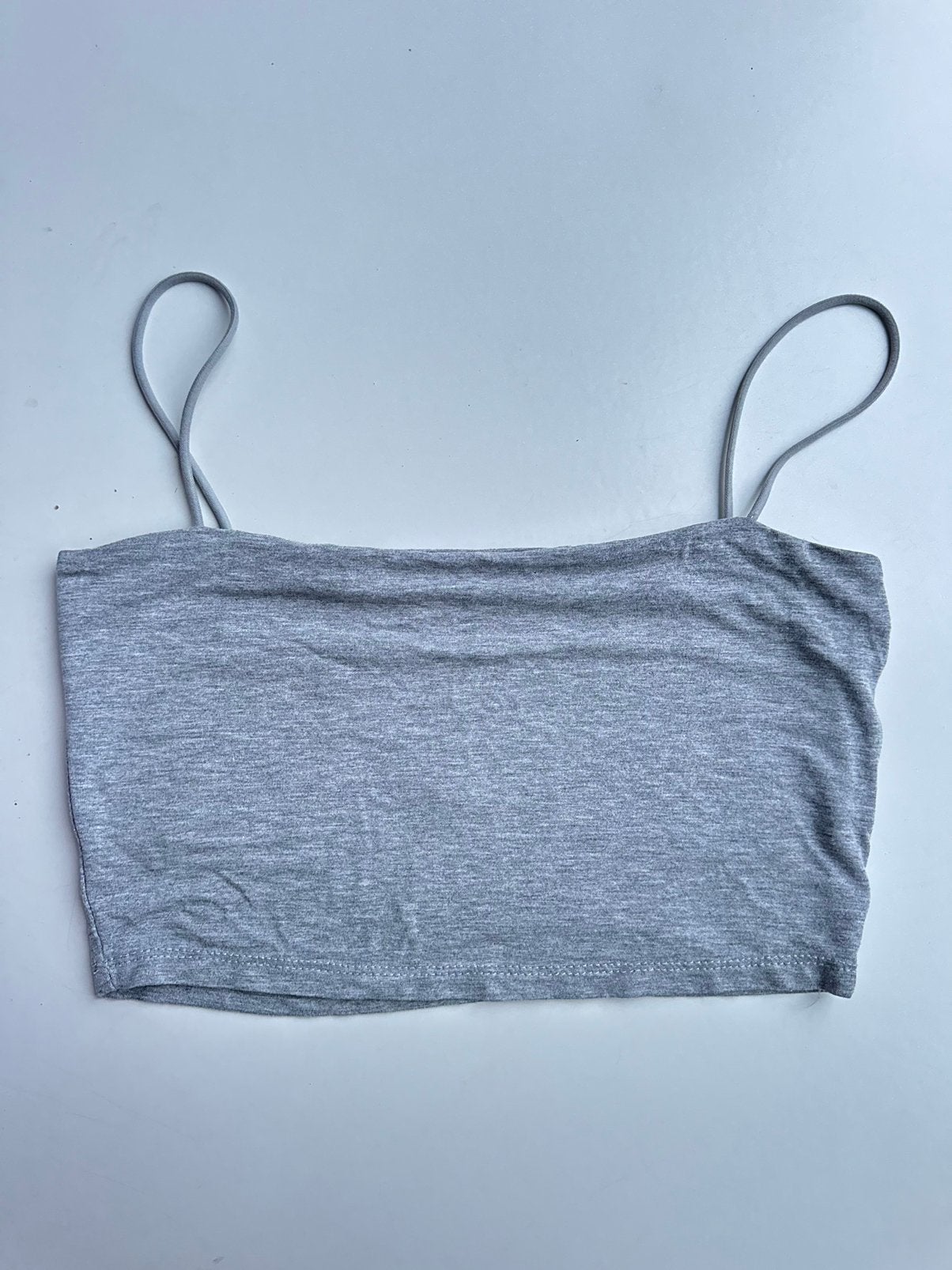 Lucilia Grijze Crop Top Spaghetti Bandjes, Ophalen of Verzenden, Zo goed als nieuw, Grijs, Zonder mouw