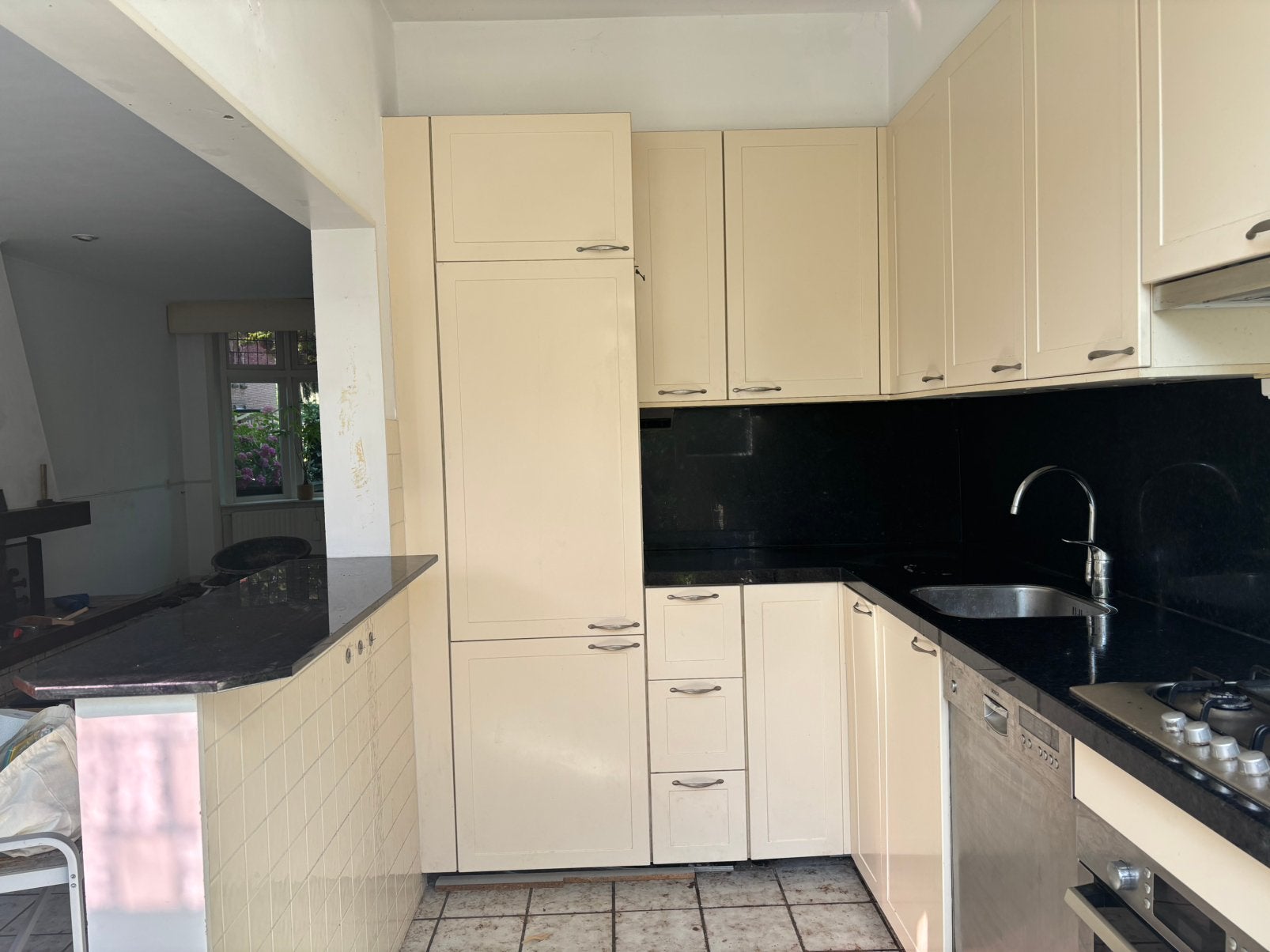 Complete keuken met blad en Bosch apparaten, Ophalen, Gebruikt, Wit, Hoekkeuken