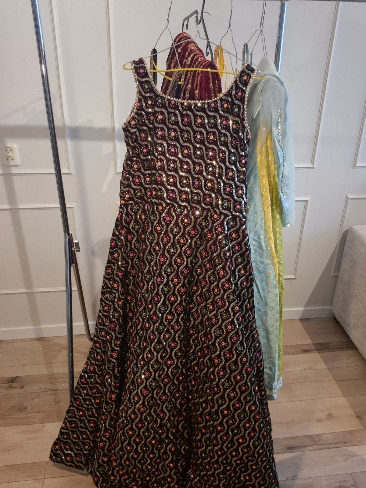 Prachtige Lehenga Jurk - Feestelijke Indiase Kleding, Kleding | Dames, Maat 38/40 (M), Zwart, Nieuw, Ophalen of Verzenden