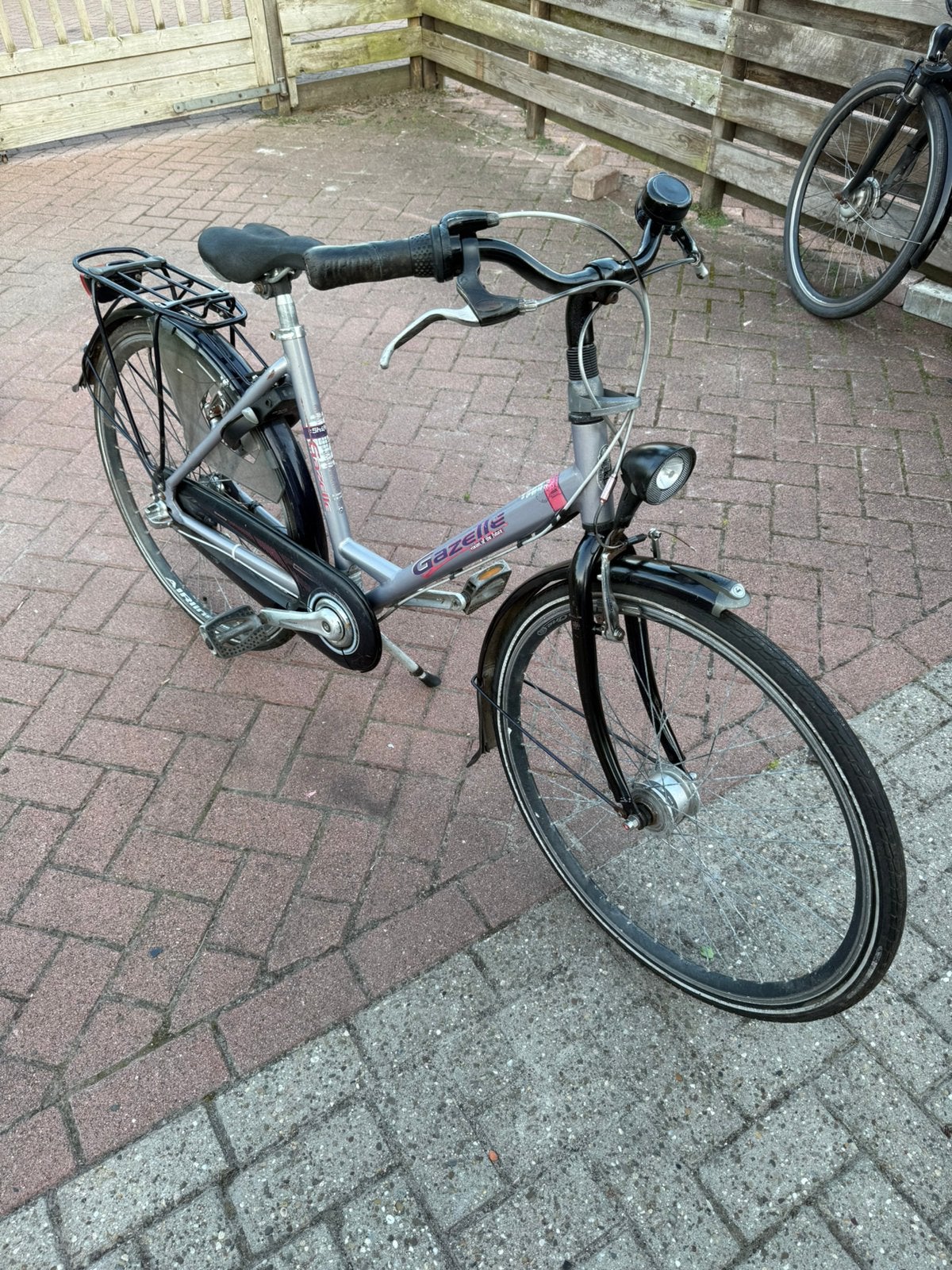 Gazelle shift meisjesfiets 26 inch, Fietsen en Brommers, Fietsen | Meisjes, Ophalen, Zo goed als nieuw, Handrem