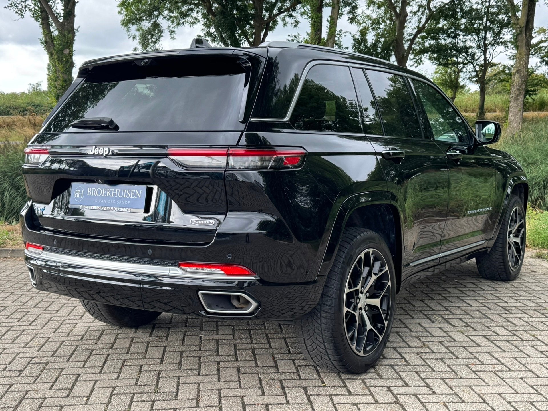 Jeep Grand Cherokee 2.0 Summit Reserve Plug in Hybirde 4xe 3, Auto's, Automaat, Dealer onderhouden, Zwart, 4 cilinders