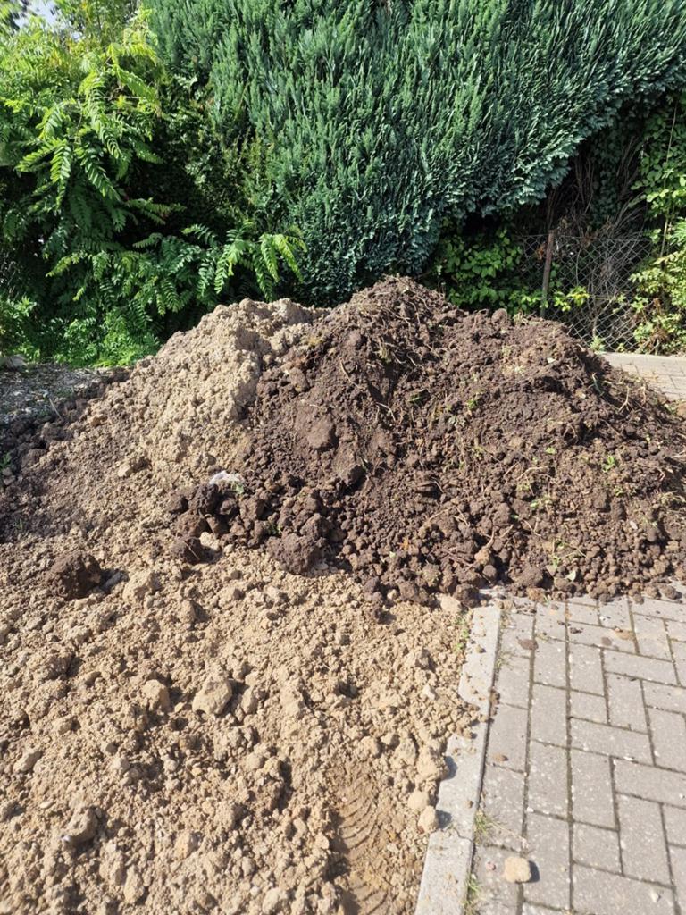 Gezocht in Kerkrade 3 tot 6 kuub grond, Ophalen of Verzenden