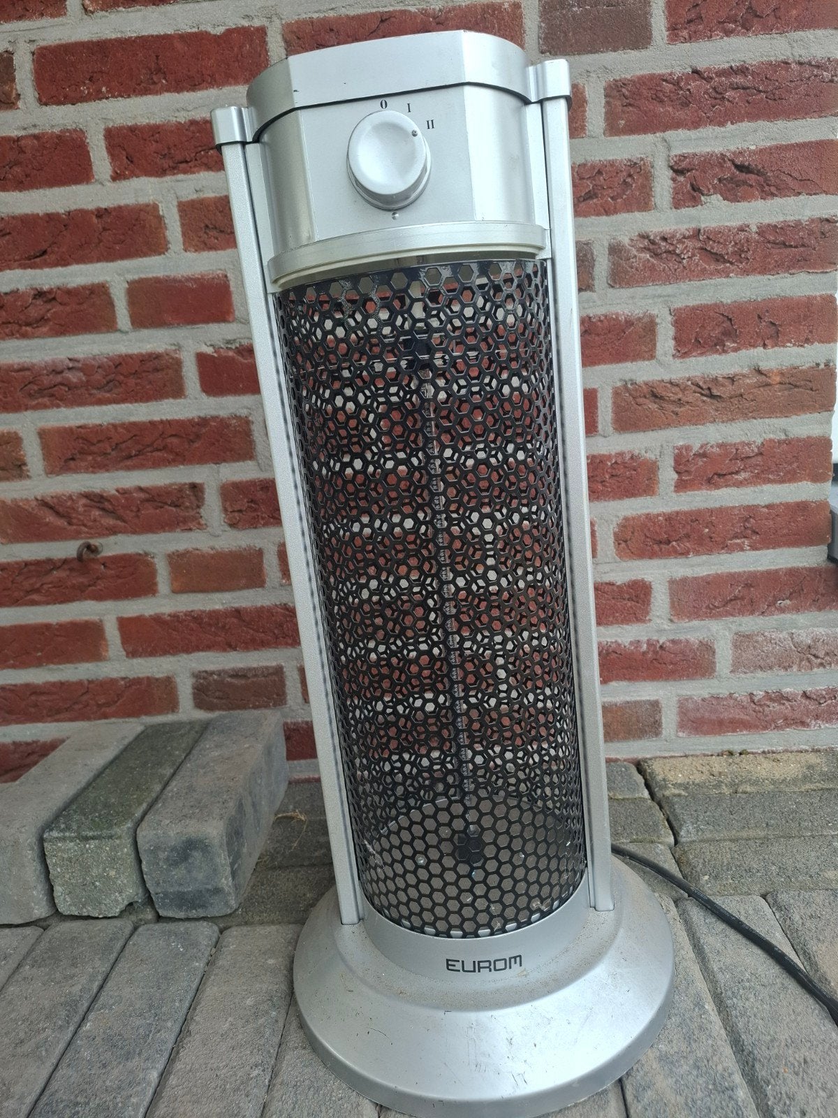 Eurom Under Table Heater - Compacte Terrasverwarmer, Ophalen, 30 tot 80 cm, Kachel, Minder dan 60 cm