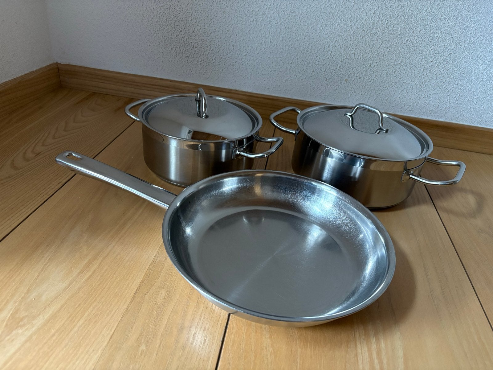 Pelgrim/BK Pannenset: 2 Kookpannen & 1 Koekenpan (Inductie), Gebruikt, Pannenset, Ophalen of Verzenden, Rvs