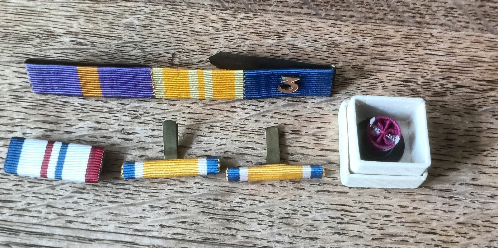 Baton Batons onderscheidingen, Ophalen, Landmacht, Nederland