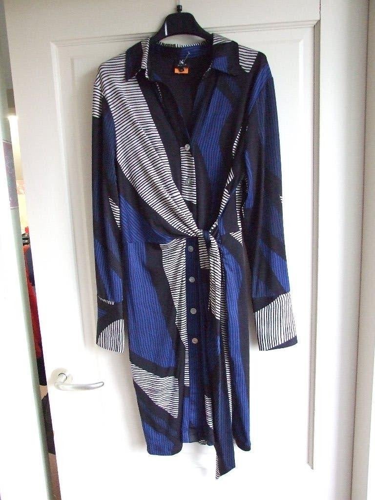 K-Design nieuwe jurk blauw zwart met striklinten M, Kleding | Dames, Jurken, Maat 38/40 (M), K-design, Meerkleurig, Nieuw