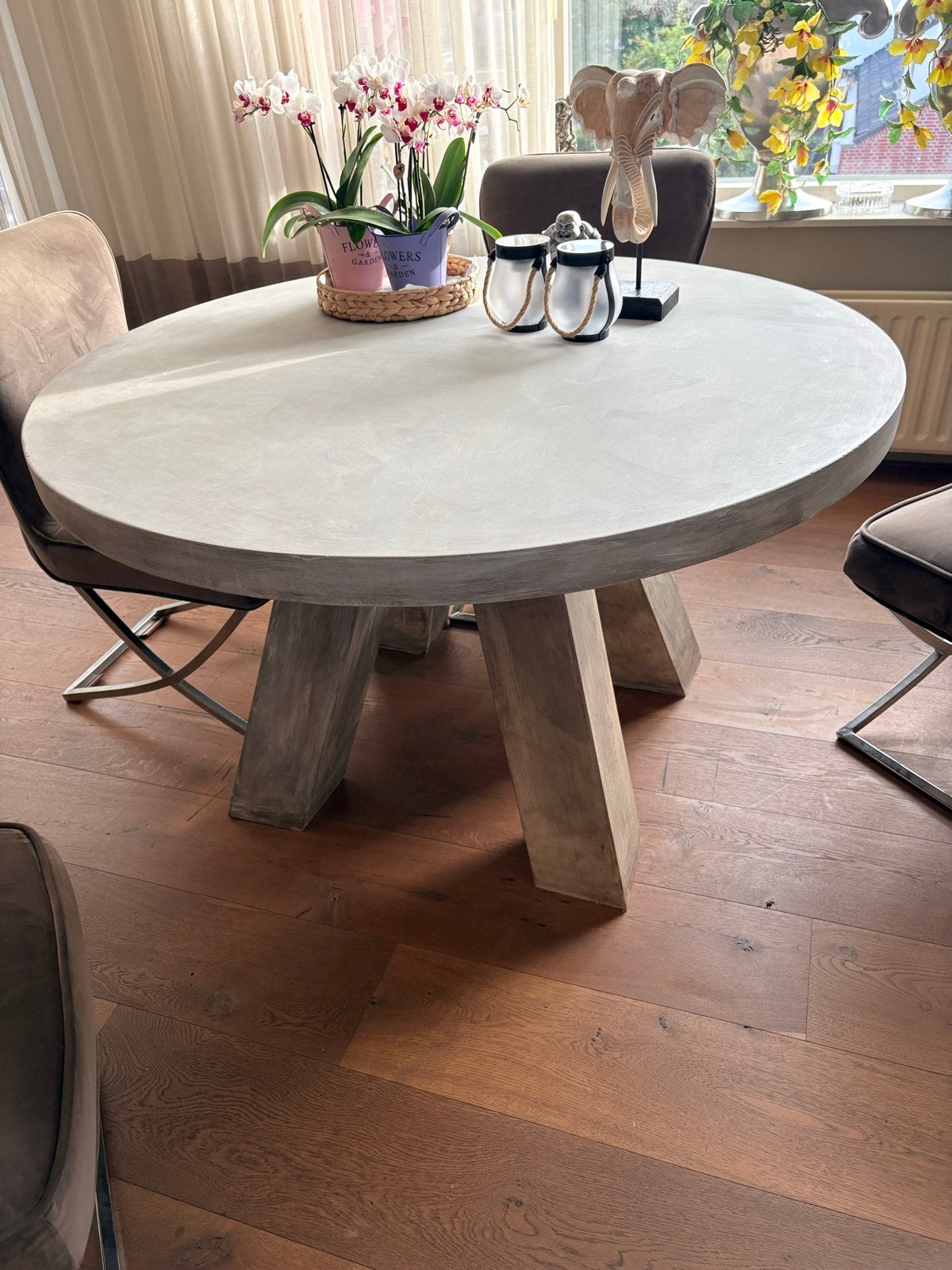 Zware Eikenhouten Eettafel - Rond (Ø 130 cm), Huis en Inrichting, Ophalen, Gebruikt, 100 tot 150 cm, Vier personen