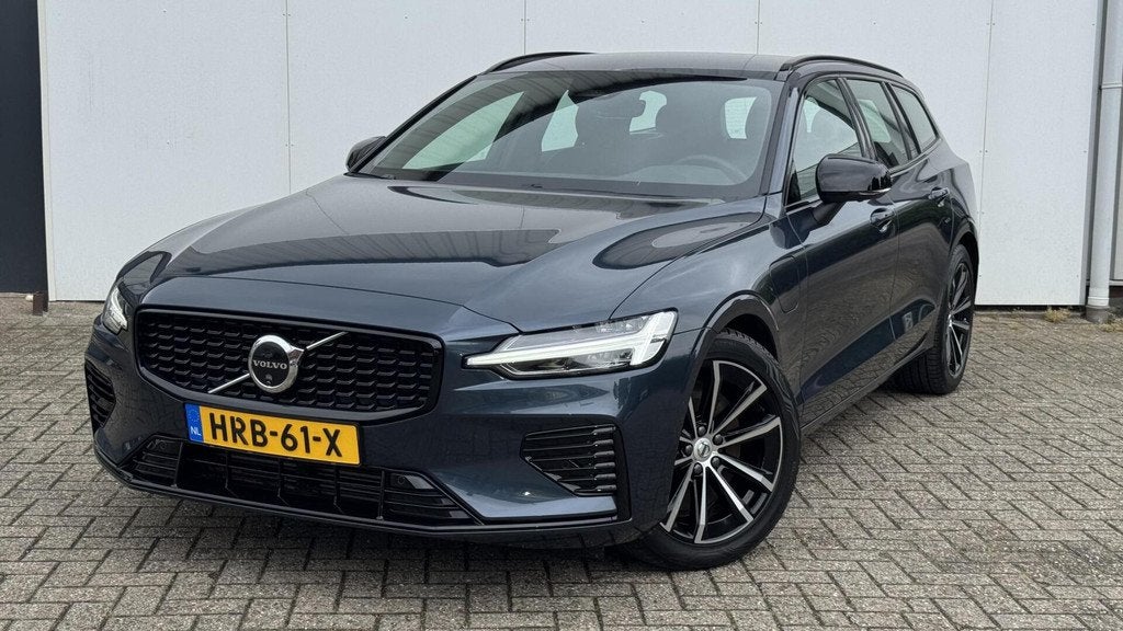 Volvo V60 2.0 T6 Plug-in hybrid AWD Plus Dark|HK Aud.|trekh|, Auto's, Volvo, Automaat, Gebruikt, 4 cilinders, Blauw