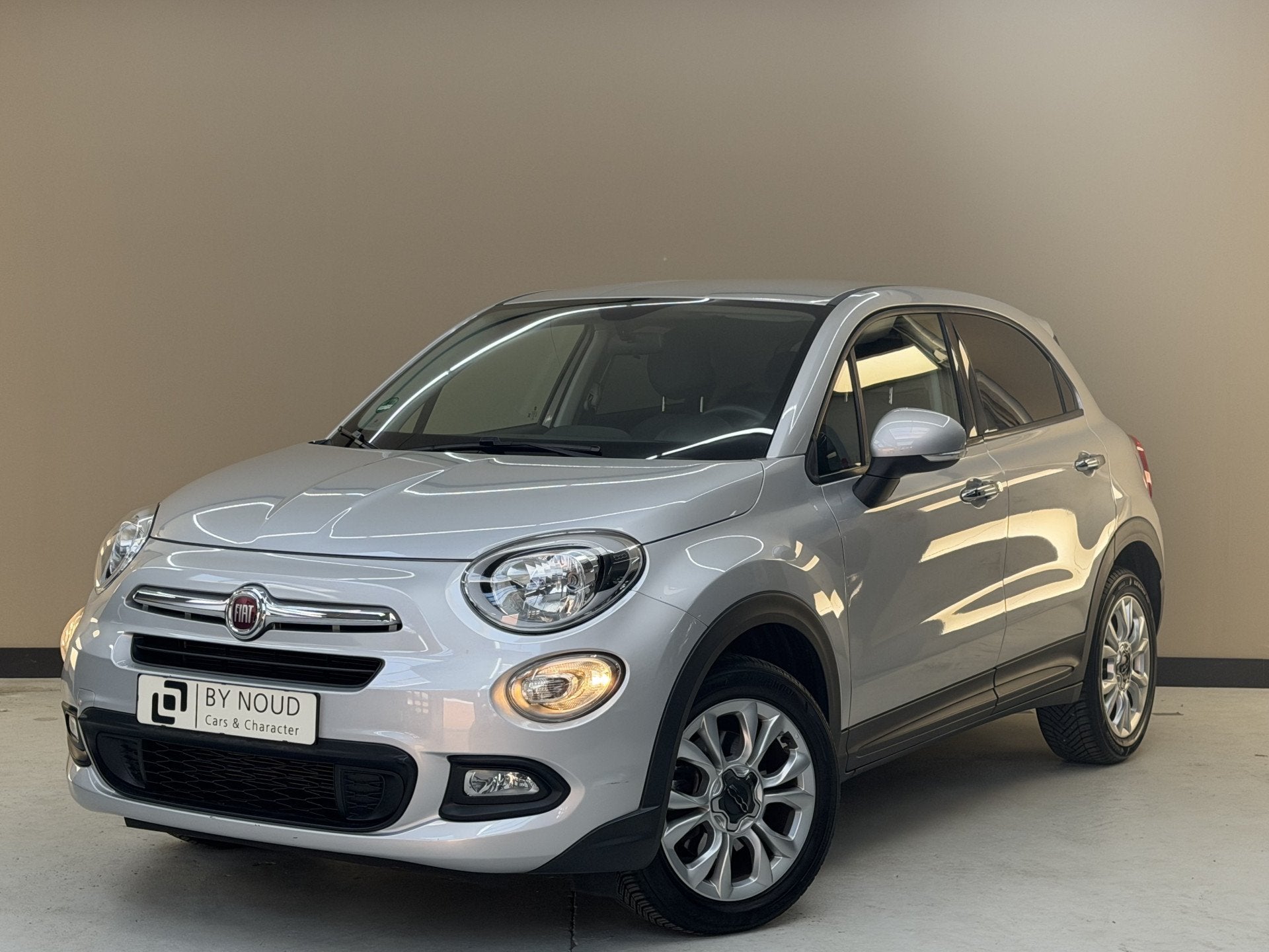 Fiat 500X 1.6 PopStar, 110Pk. 2015, 2de eigenaar, Bluetooth, Auto's, Stof, Gebruikt, Zwart, 4 cilinders