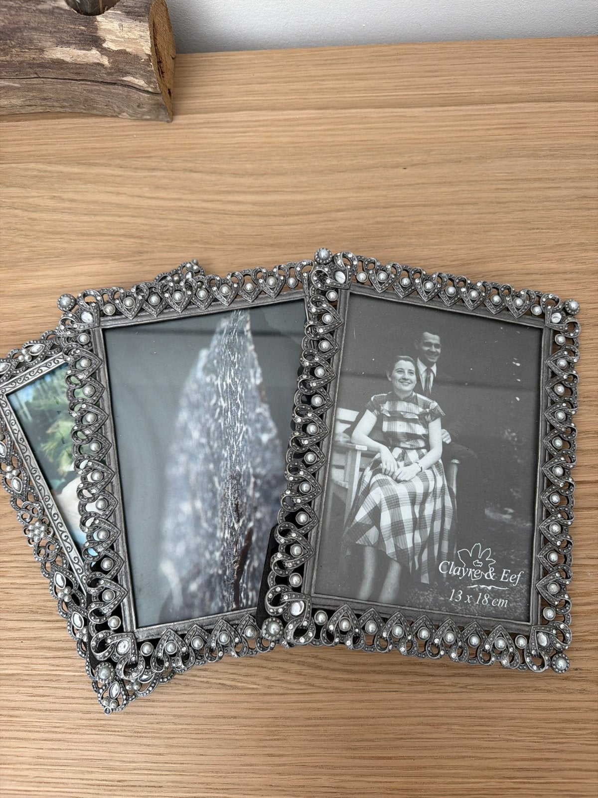 Set van 3 zilverkleurige fotolijstjes met pareldetails, Audio, Tv en Foto, Fotografie | Fotolijsten, Zo goed als nieuw, Standaard fotolijst