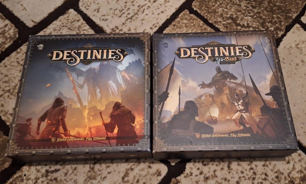 Destinies bordspel met Sea & Sand uitbreding, Hobby en Vrije tijd, Gezelschapsspellen | Bordspellen, Ophalen of Verzenden, Zo goed als nieuw