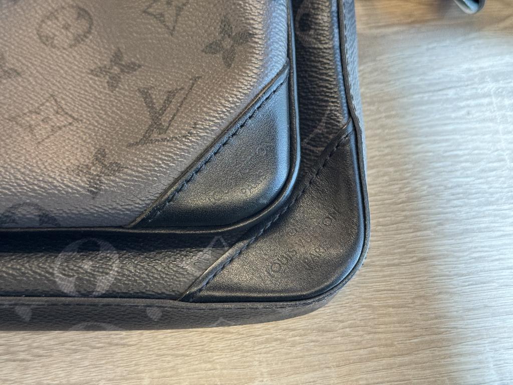 Louis Vuitton Trio Messenger, Gebruikt, 1071BP, Zwart, +45 35 15 86 34