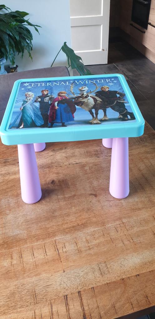Mooie Frozen Kinder Tafel - Ideaal voor Spel en Tekenen, Ophalen of Verzenden, Gebruikt, Tafel(s)