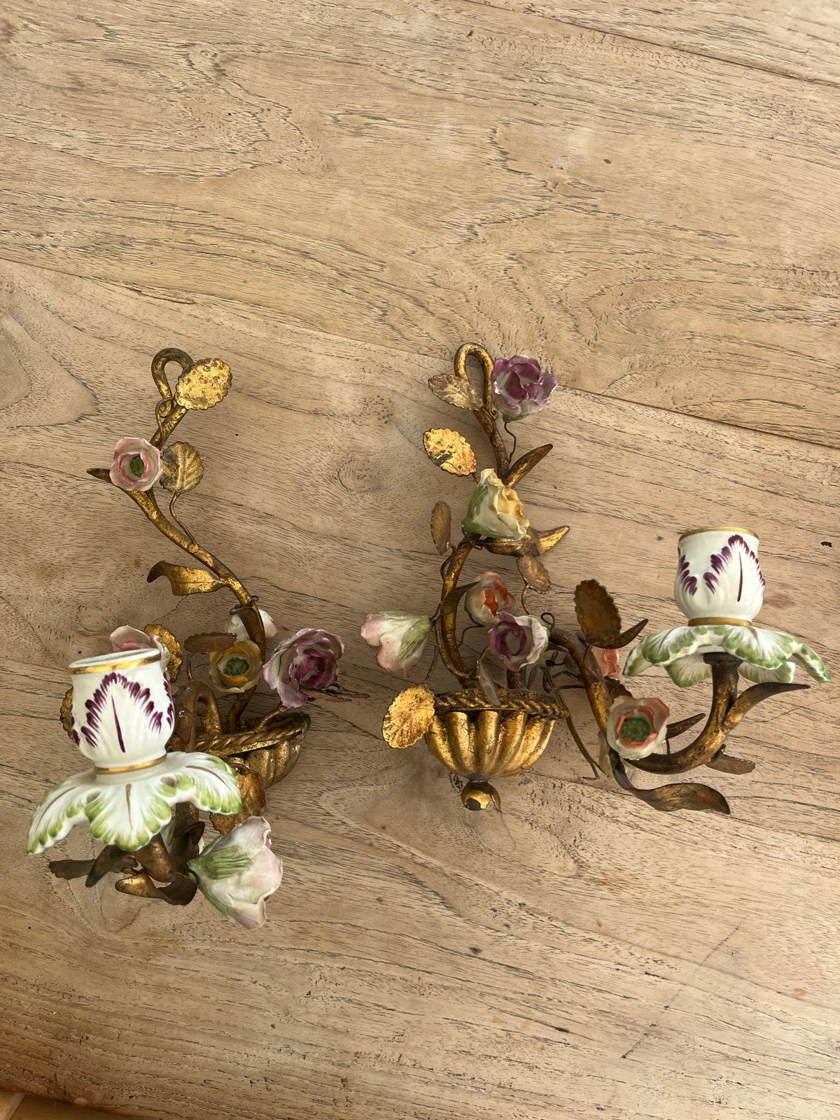 Paar vintage gouden wandlampen met porseleinen bloemen, Ophalen of Verzenden