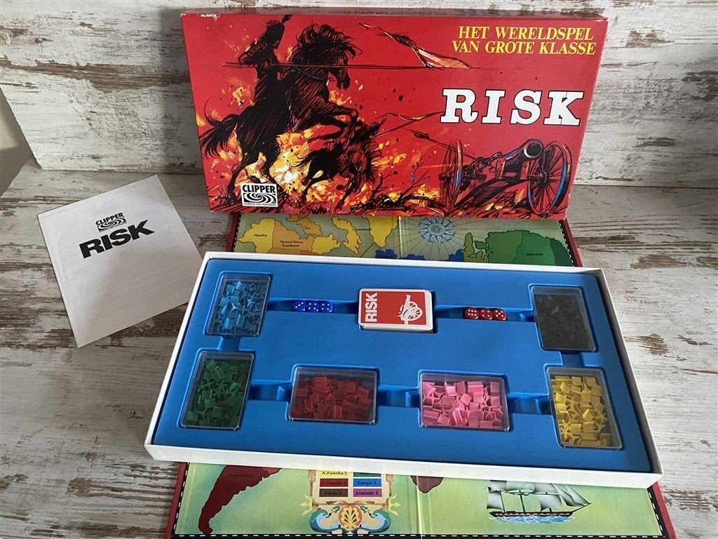 Risk klassiek bordspel verover de wereld [s997], Hobby en Vrije tijd, Gezelschapsspellen | Bordspellen, Verzenden, Zo goed als nieuw