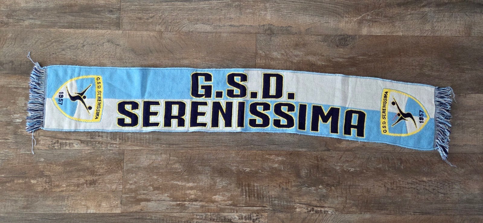 GSD Serenissima, Ophalen of Verzenden, Zo goed als nieuw, Buitenlandse clubs, Vaantje of Sjaal