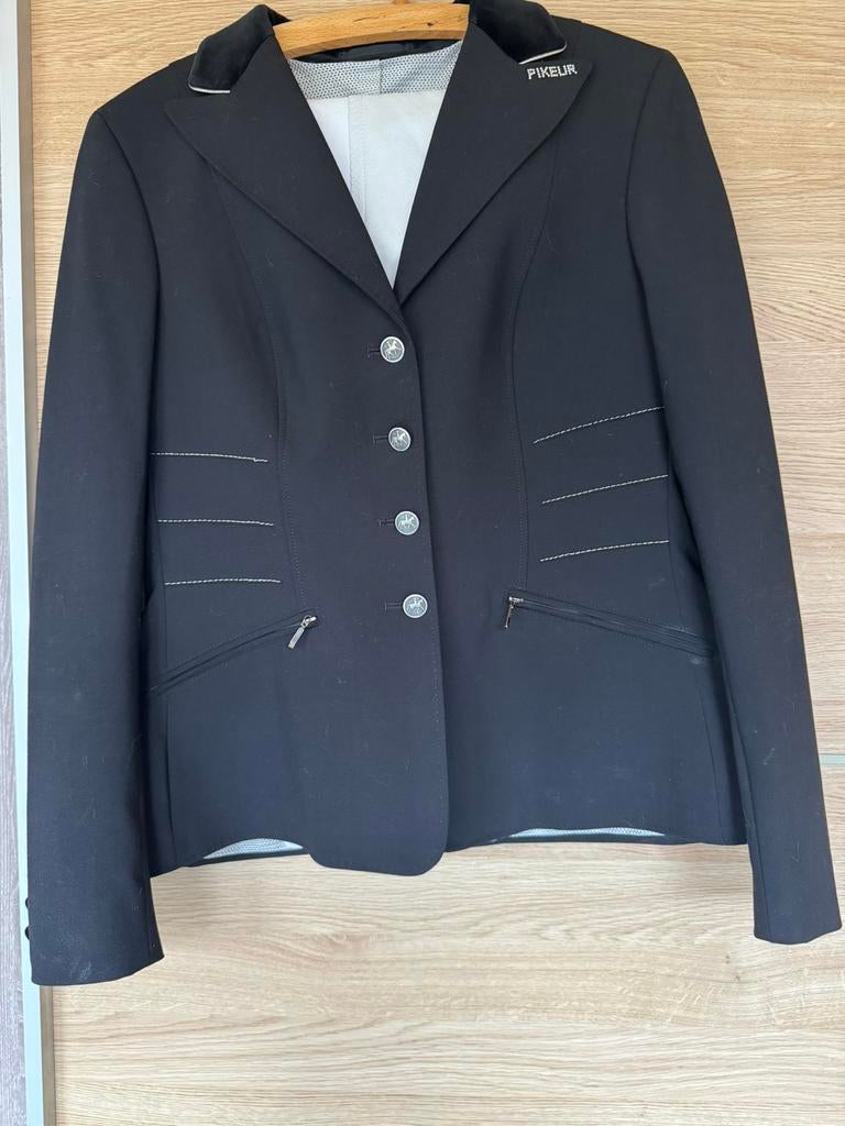 Rijjasje Pikeur zwart mt 42, Dieren en Toebehoren, Paardrijkleding, Ophalen of Verzenden, Zo goed als nieuw, Dressuur, Bovenkleding