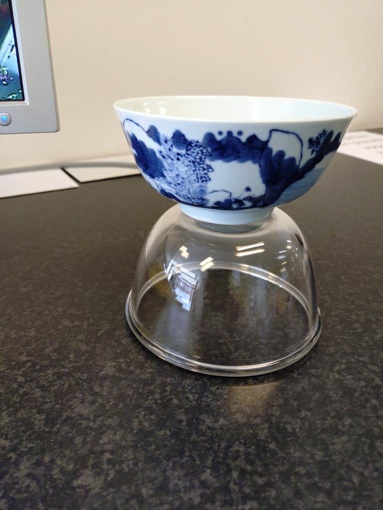 Antieke Chinese kom met blauw-wit decor, Ophalen of Verzenden