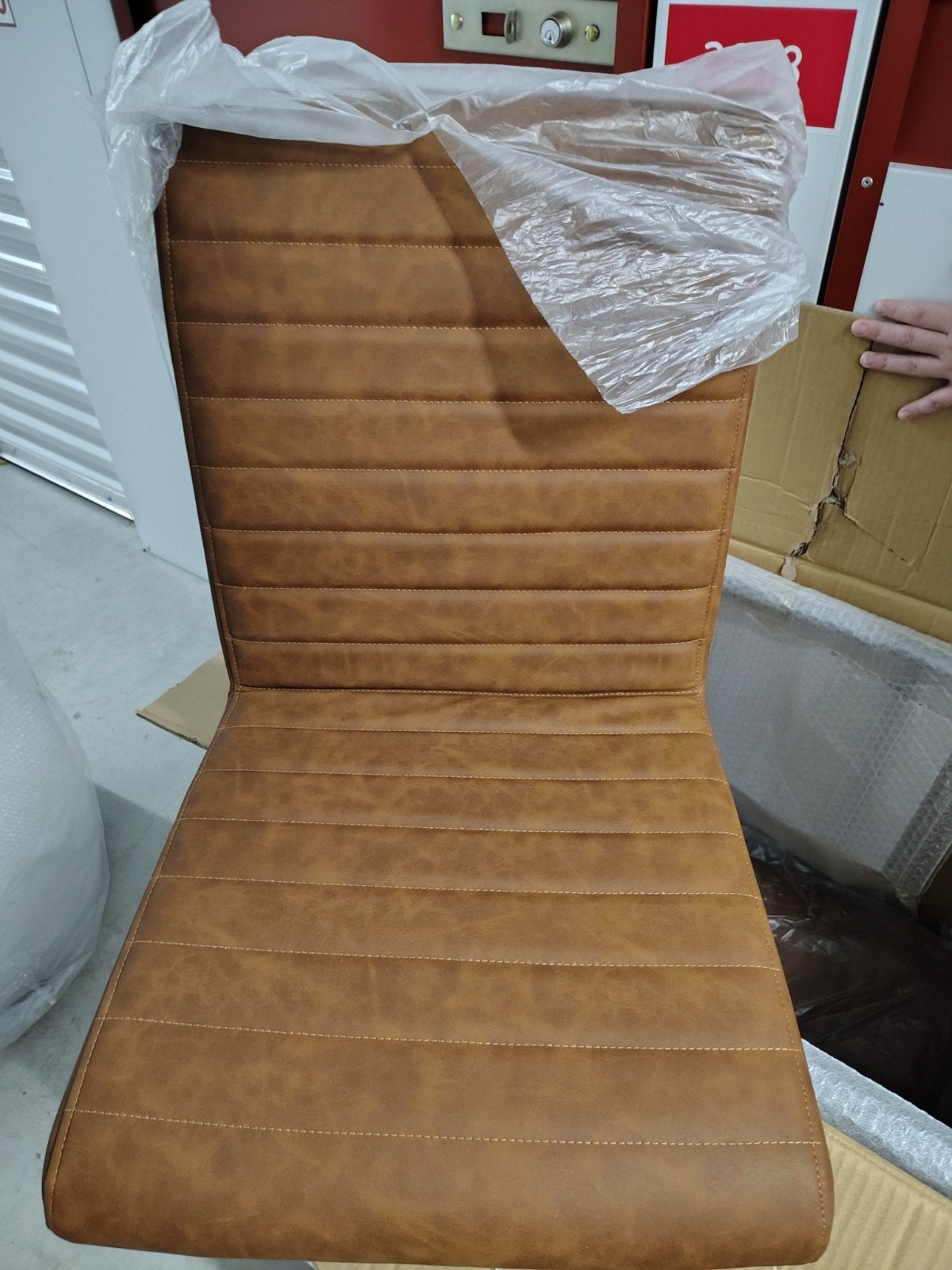 Nieuwe Cognac Eetkamerstoel - Bars Model, Huis en Inrichting, Nieuw, Ophalen of Verzenden, Eén, Metaal