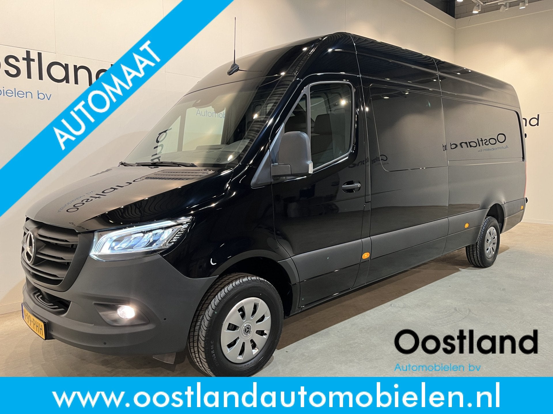 Mercedes-Benz Sprinter 319 CDI L3H2 RWD Automaat / 3.500 KG, Automaat, Gebruikt, Met garantie (alle), Zwart