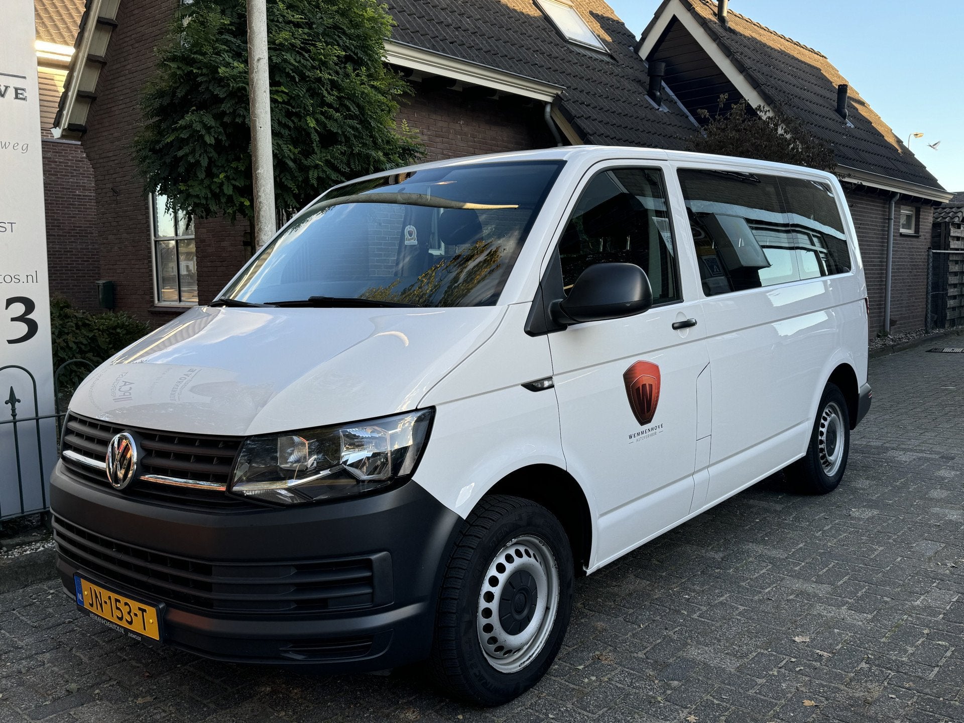 Volkswagen Transporter Kombi 2.0 TDI L1H1 9-Persoons/Airco/N, Voorwielaandrijving, Dealer onderhouden, Gebruikt, 255 €/maand