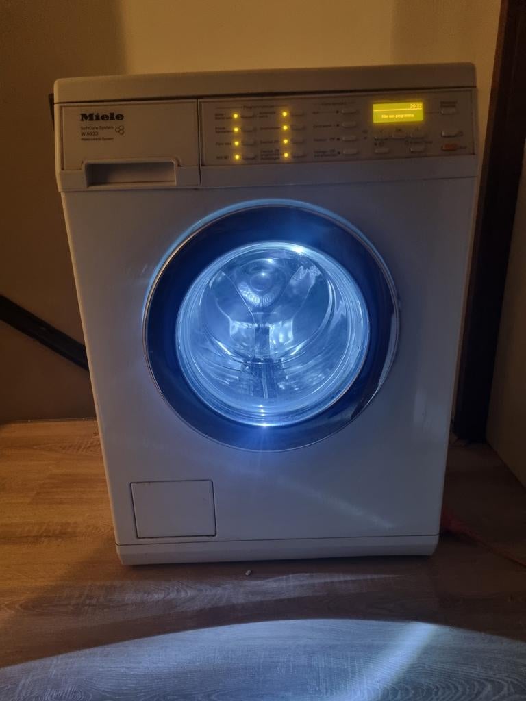 Gratis defecte wasmachines: Miele W 5933 + AEG Lavamat Turbo, 6 tot 8 kg, Ophalen of Verzenden, 1600 toeren of meer, 85 tot 90 cm