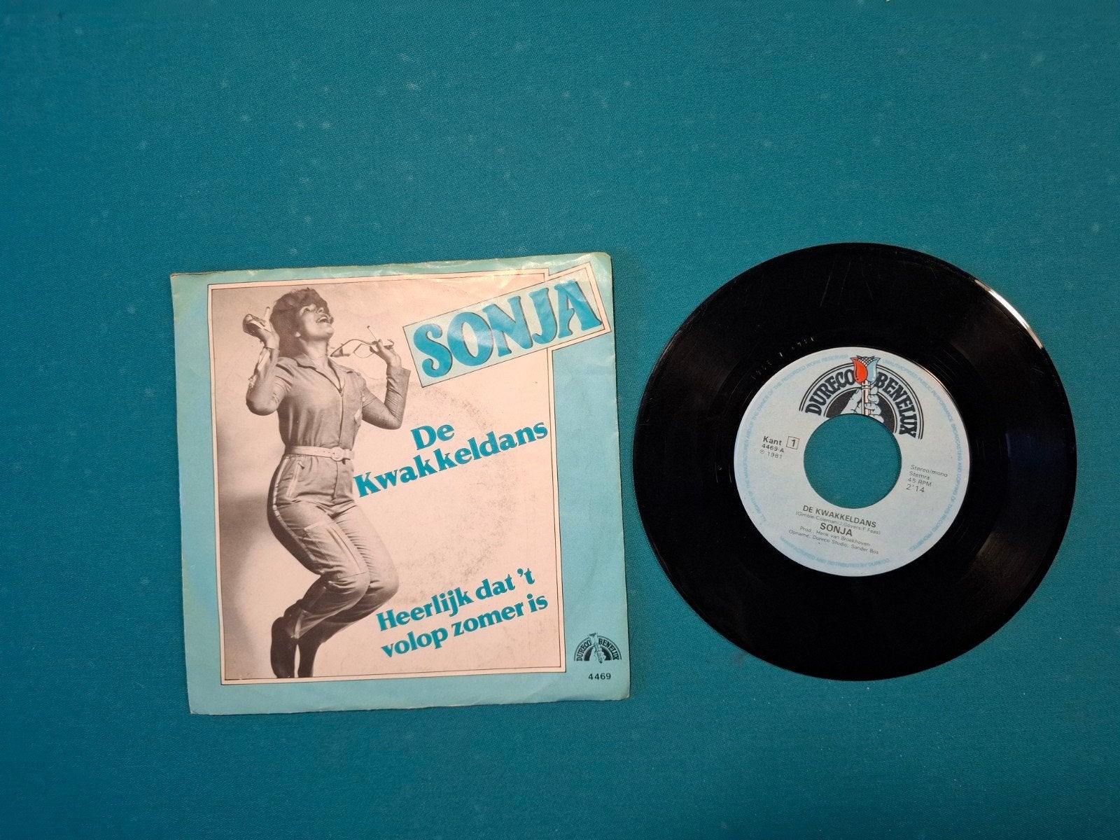 Sonja - De Kwakkeldans 7" single, Ophalen of Verzenden, Zo goed als nieuw, Overige formaten, Levenslied of Smartlap