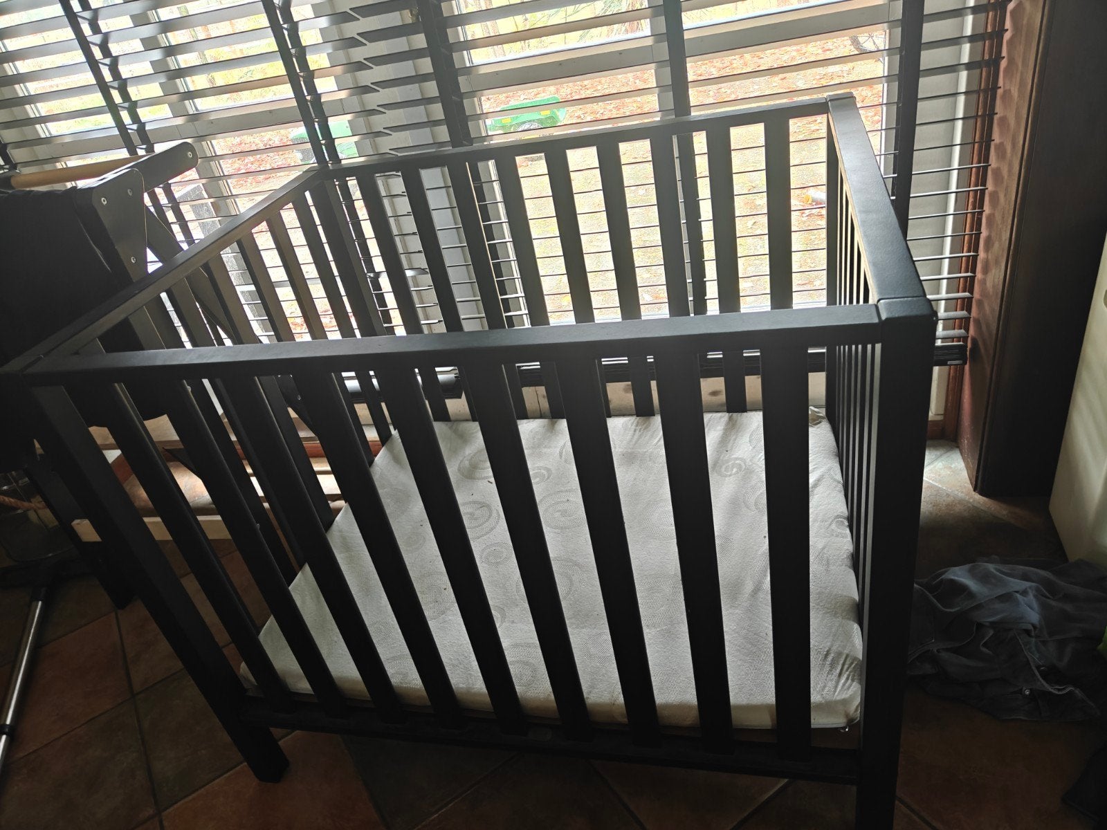 Zwarte box inclusief matras en speelkleed, Kinderen en Baby's, Ophalen, Gebruikt