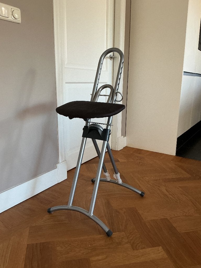 Strijk krukje, Ophalen, In hoogte verstelbaar, Zo goed als nieuw, Staal