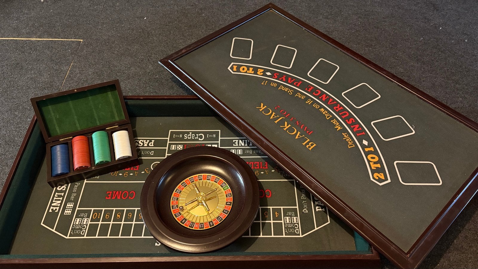 Casino Spellen Set: Roulette, Blackjack & Craps, Hobby en Vrije tijd, Drie of vier spelers, Ophalen, Gebruikt