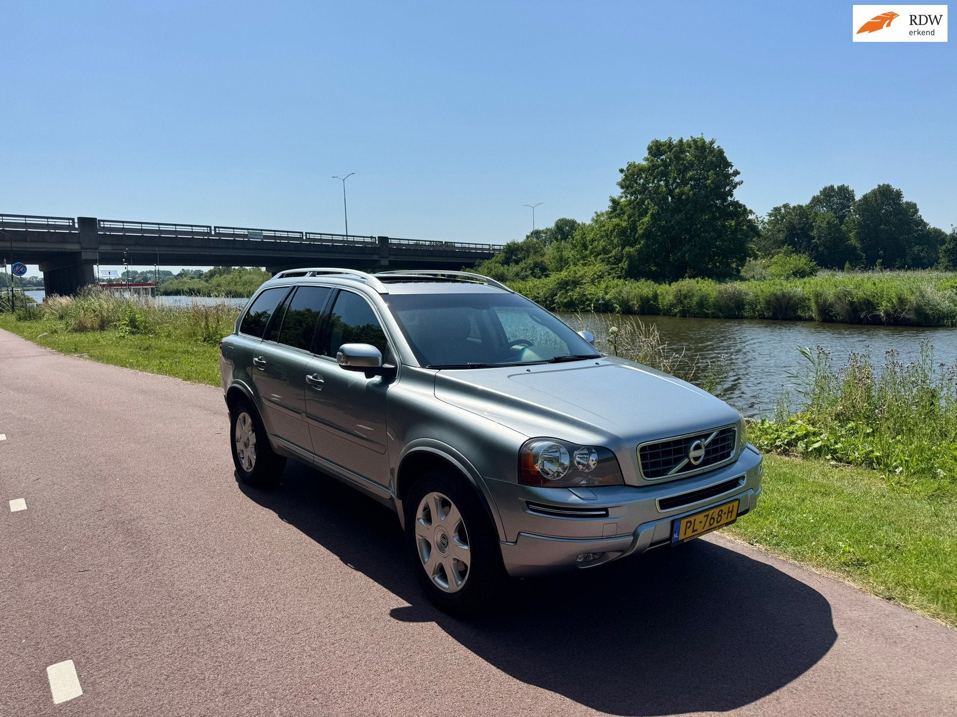Volvo XC90 3.2 Kinetic |7Pers.|Pano|Autom.|Luxe uitv.|, Auto's, Euro 5, Gebruikt, 138 €/maand, 7 stoelen