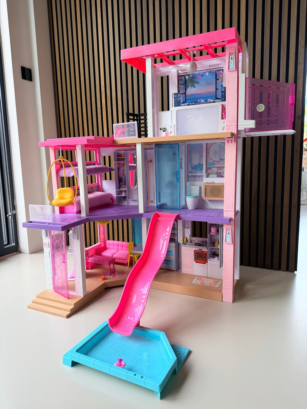 Barbie Droomhuis met Zwembad - met licht en geluid, Ophalen, Zo goed als nieuw, Barbie