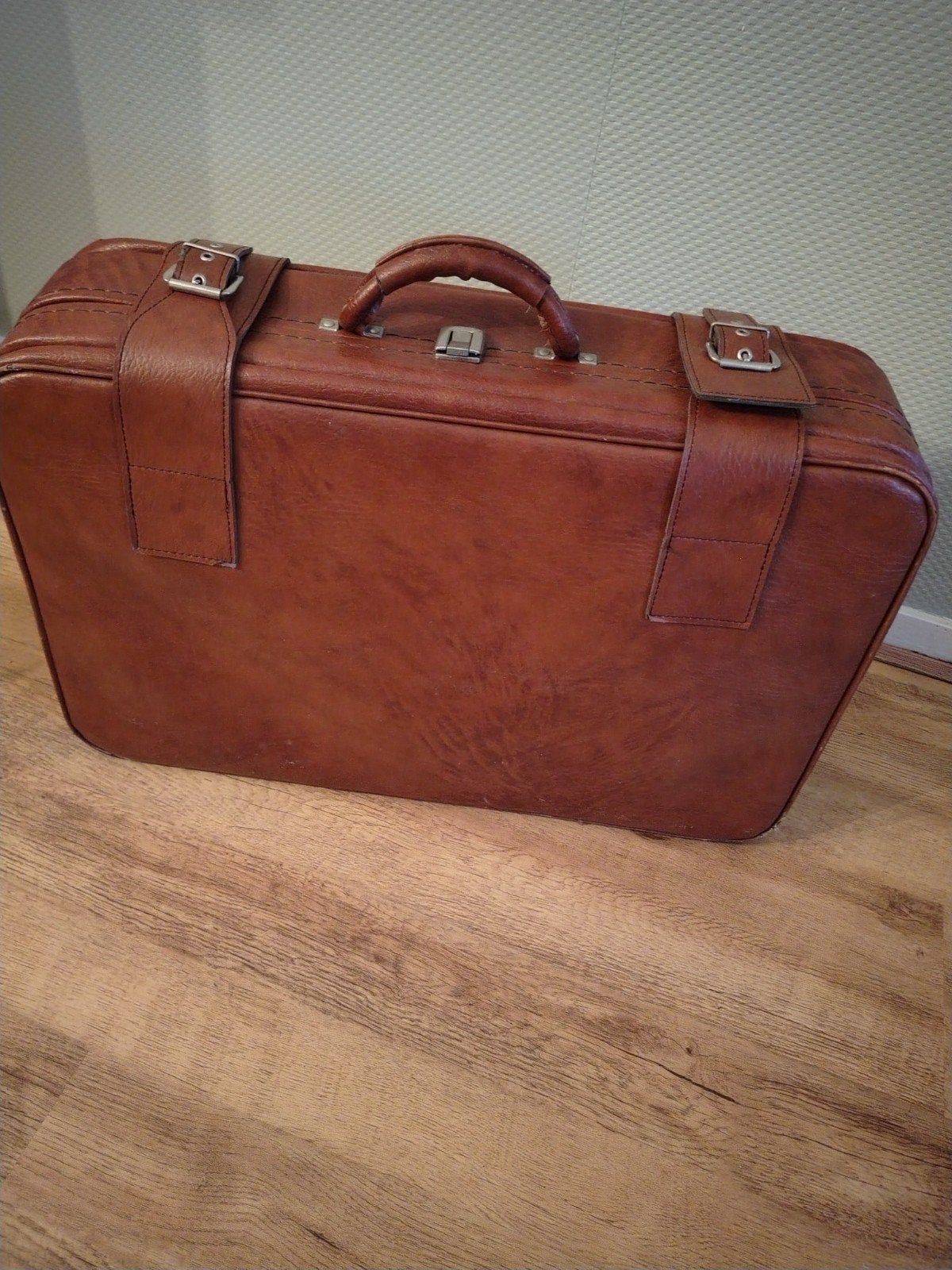 Vintage bruine reiskoffer 65 cm met landkaart, Ophalen of Verzenden, Gebruikt, Leer