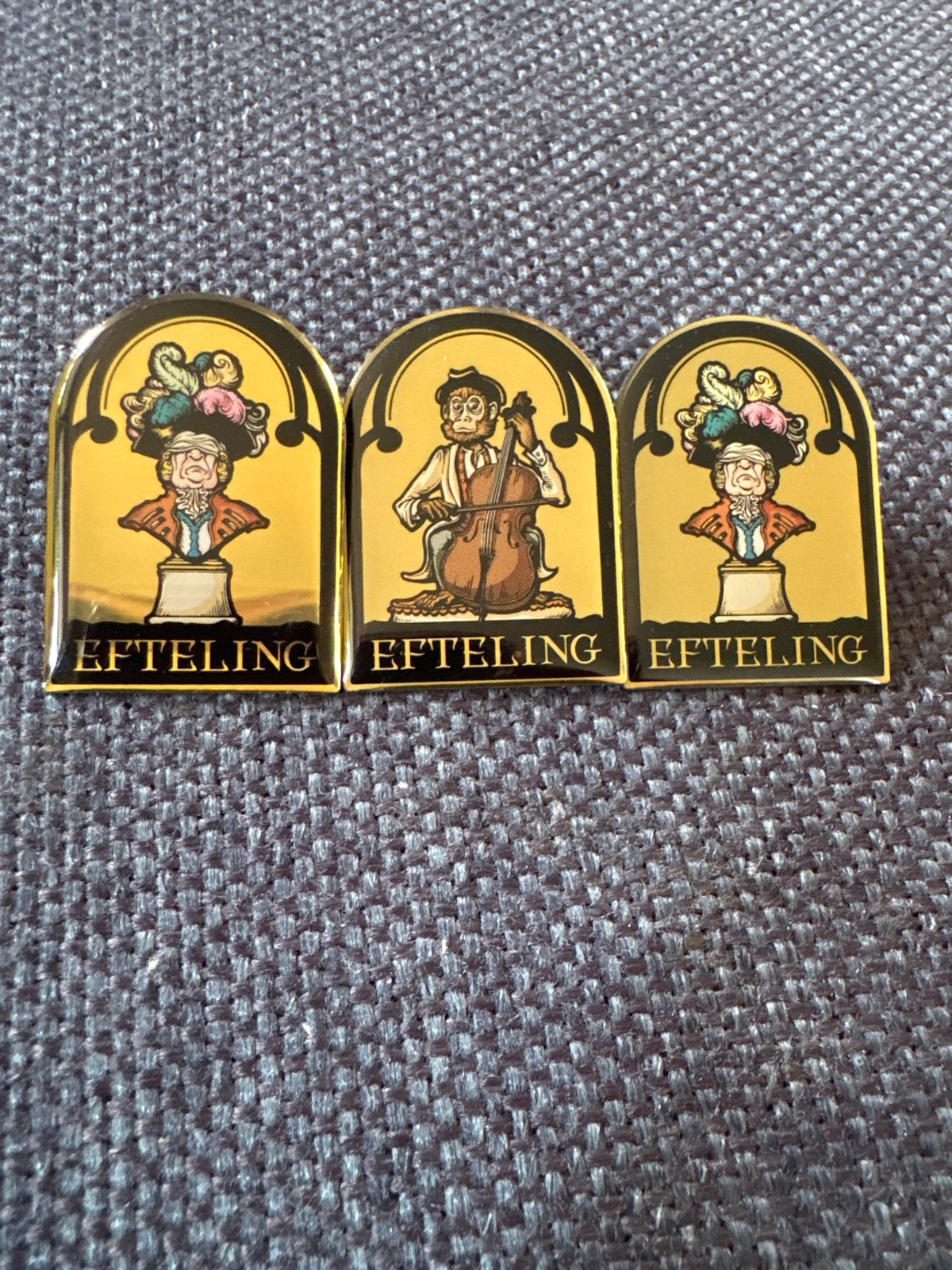 Efteling pins van het smedje, Verzamelen, Efteling, Verzenden, Zo goed als nieuw, Button of Speldje