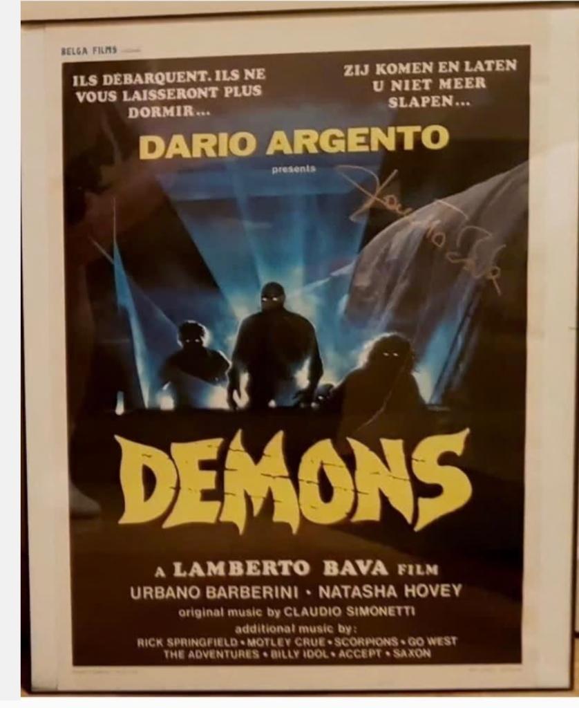 gesigneerde poster Demons, Verzamelen, Ophalen of Verzenden, Zo goed als nieuw, A1 t/m A3, Film en Tv
