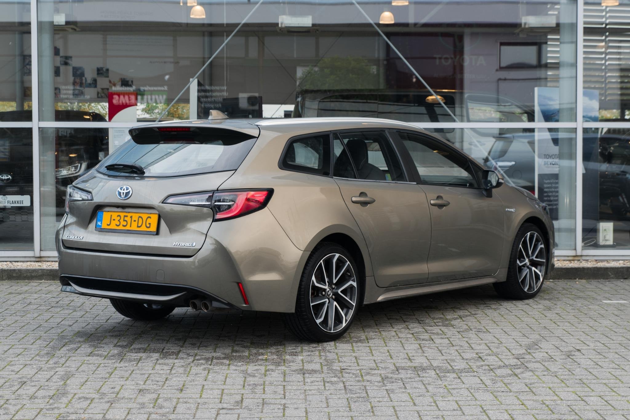 Toyota Corolla Touring Sports 2.0 Hybrid Dynamic, 1345 kg, Gebruikt, 4 cilinders, Corolla