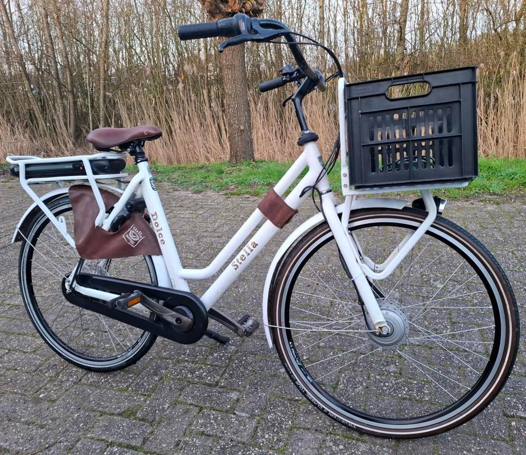 Foto 2 van Elektrische Stella Dolce damesfiets/E-bike,Transportfiets