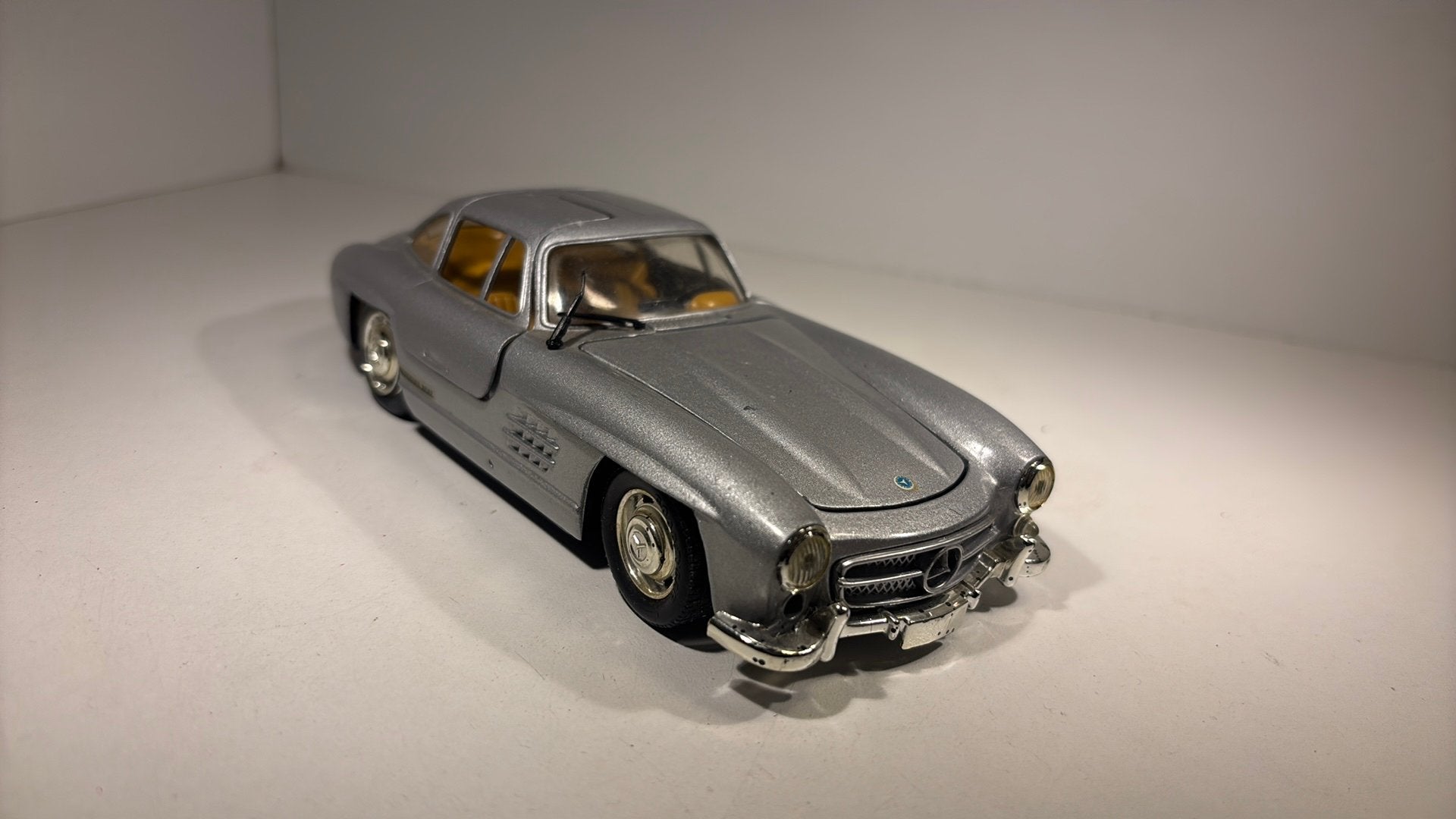 Mercedes 300 sl revell 1.25, Hobby en Vrije tijd, Modelauto's | 1:24, Revell, Ophalen of Verzenden, A, A