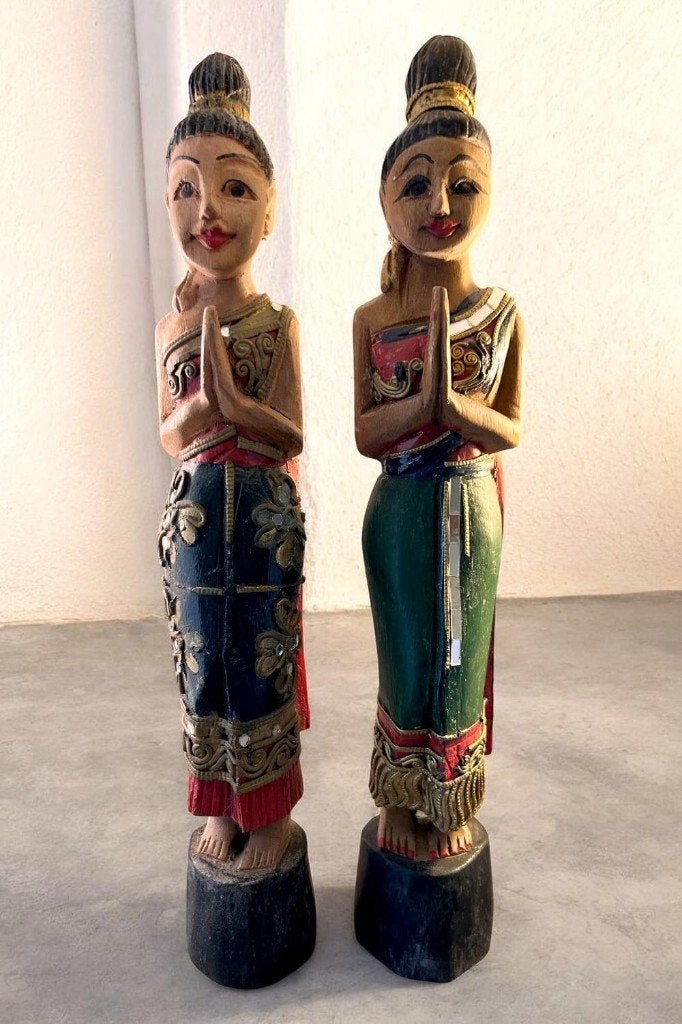 Twee Vintage beelden van Thaise oorsprong, Antiek en Kunst, Ophalen of Verzenden, 20 - 50 cm, Handgemaakt, Beeld