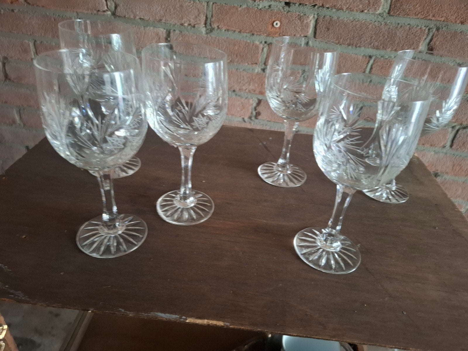 Set van 6 kristallen wijnglazen met geslepen decoratie, Ophalen