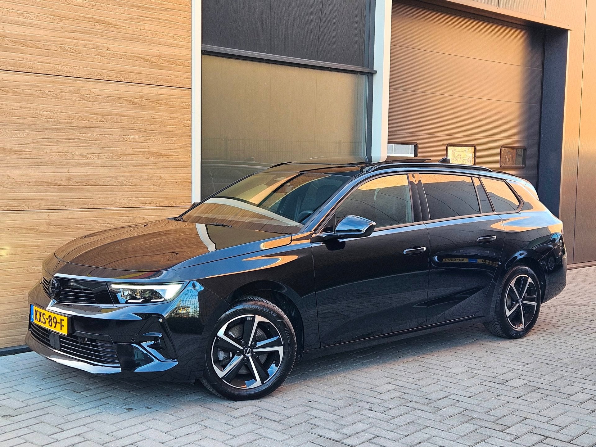 Opel Astra Sports Tourer 1.2 Turbo Hybrid GS Pano Head-up 36, 136 pk, 1199 cc, Zwart, Hybride Elektrisch/Benzine